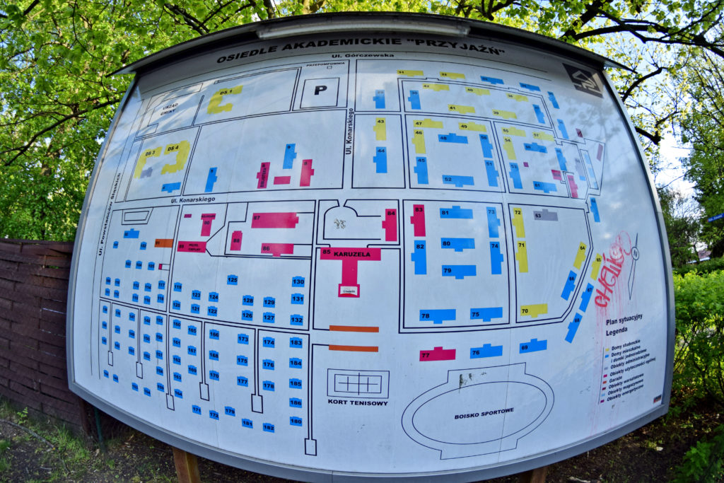 Osiedle Przyjaźń na Bemowie. Gdzie Los Poniesie, foto: Dawid Białowąs. Plan osiedla