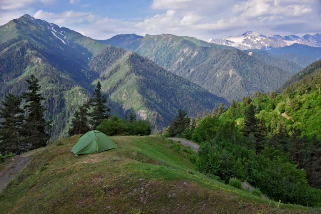 Swanetia. Mestia - Ushguli trekking. Nocowanie w namiocie, Gruzja, Kaukaz