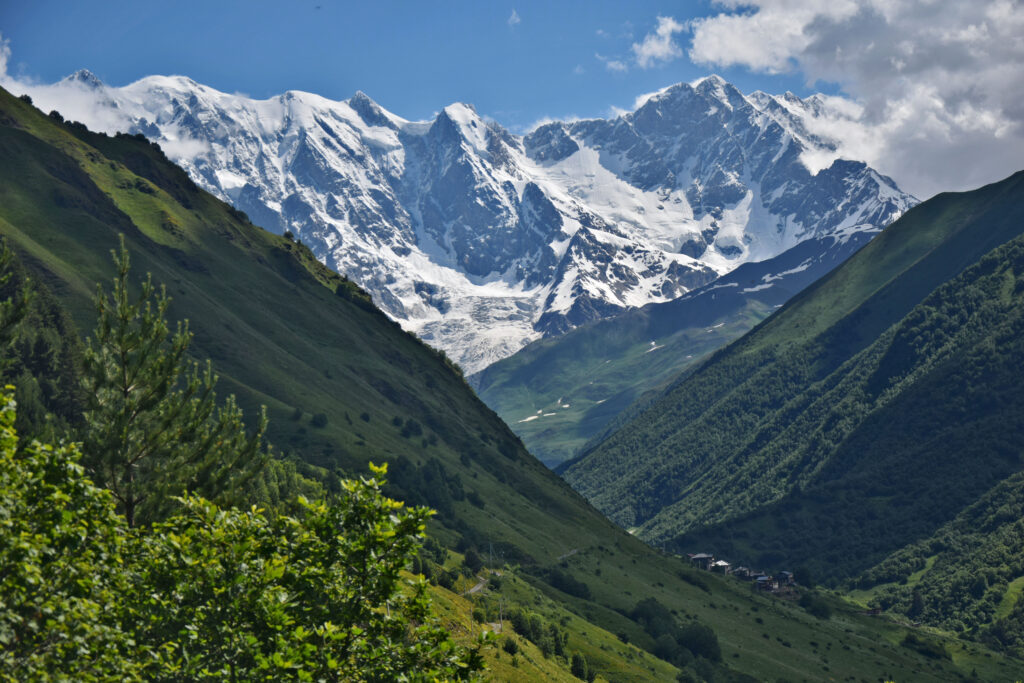 Swanetia lodowiec Khalde. Kaukaz trekking do Ushguli