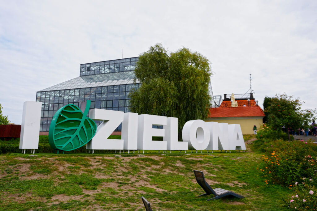 Winne Wzgórze w Zielonej Górze - a na jego szczycie palmiarnia.